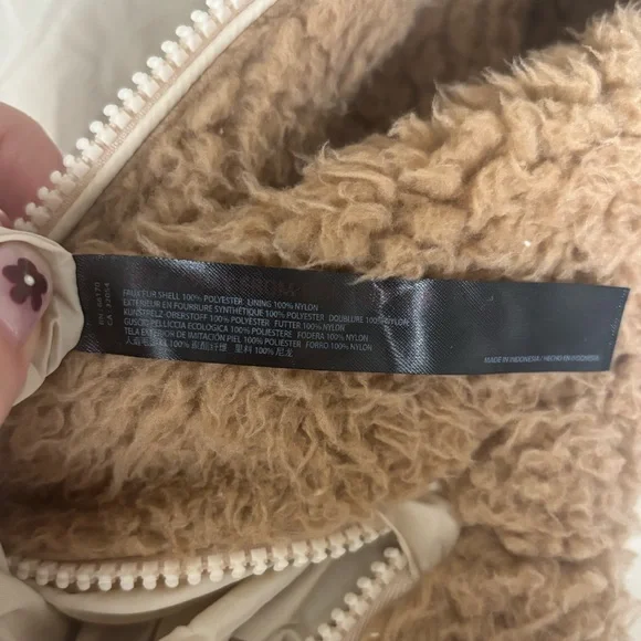 FP Movement Highline Reversible Sherpa Vest - Picture 9 of 13